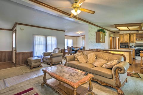 Living Area | Flat-Screen TV | Ceiling Fans