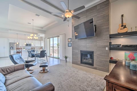 El Paso Vacation Rental | 3BR | 2.5BA | 2,130 Sq Ft | Step-Free Access