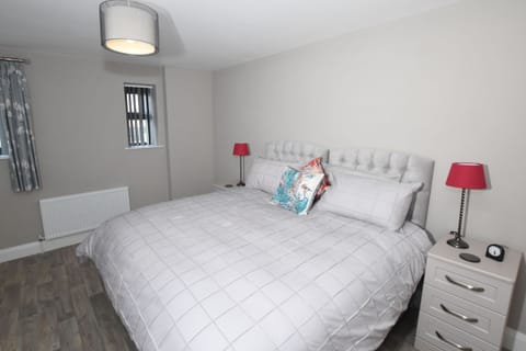 Super king master bedroom