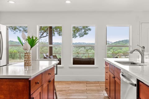 8 web or mls IMG 1569