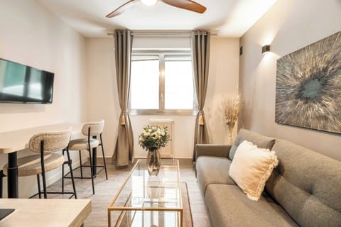 Relax yourself with a high-quality flat-screen TV and free Wi-Fi access for your enjoyment.