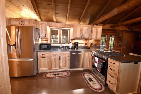 Well equipped kitchen