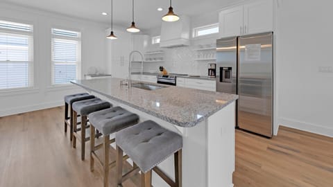 Bar Area In Kitchen Seats Four
