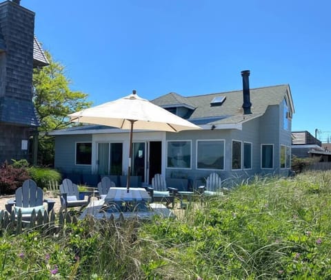 Sandy Beach area with Bay View.