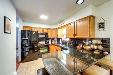 Kitchen | Blender | Coffee Maker | 1st Floor