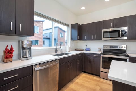 Enjoy the morning sunlight in this gorgeous kitchen | Main Level