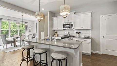 Kitchen with all the amenities you need for a relaxing stay