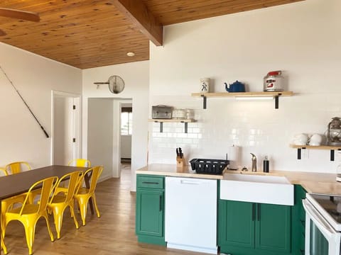 What a wonderful open living space to bring everybody together!