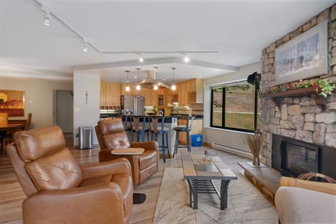 Furniture, Indoors, Living Room, Home Decor, Rug