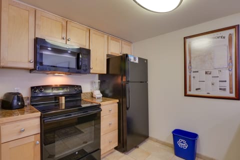 Indoors, Floor, Flooring, Microwave, Oven