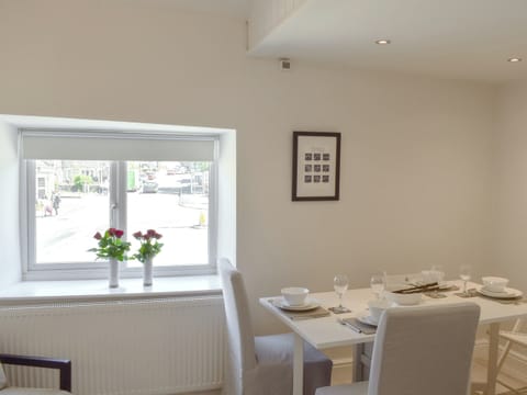 Living room/dining room | Morton Loft, Hathersage 