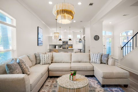 Airy open floor plan