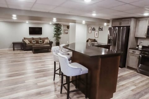 Downstairs Kitchen (3)