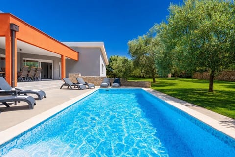 Beautiful villa with private pool and terrace
