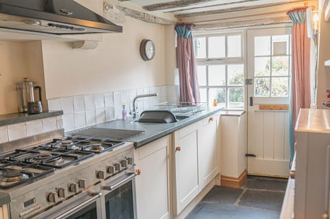 Bowmanstead Cottage Coniston with rear door
