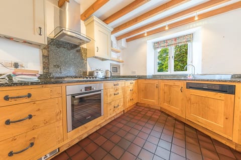 Smithy Cottage kitchen