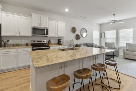 Salty Intentions Serenity 4 Bedroom by PKRM