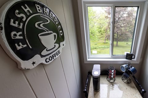 1b6755ba-e6e3-47e4-8244-07d60f3adb9d