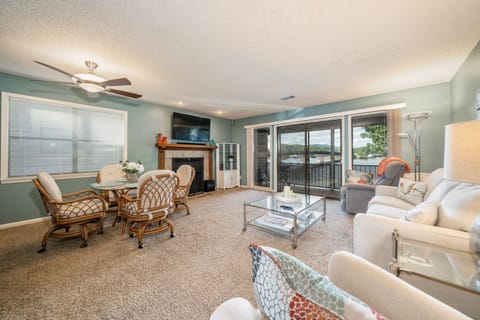 Living/dining with lake views and comfortable furniture!