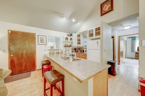 The perfect kitchen to cook and break bread together.