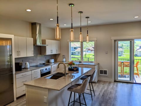 Spacious modern kitchen
