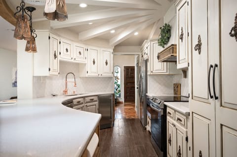 This luxurious Kitchen has everything you need for cooking for your family or large group! 