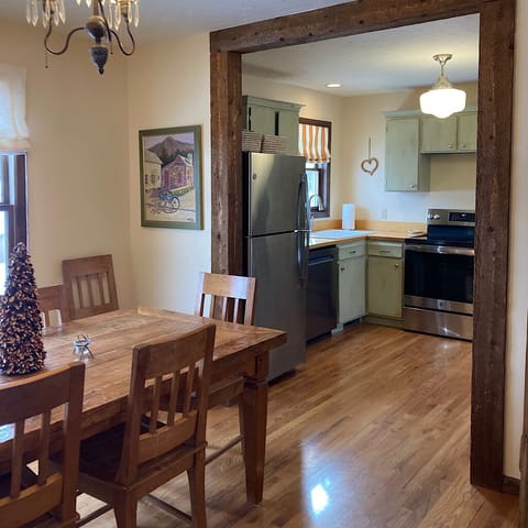 Dining room leads to the kitchen