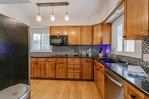 Well equipped kitchen
