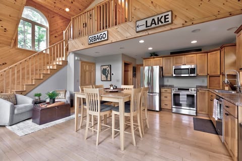 Main Floor (2nd Level)