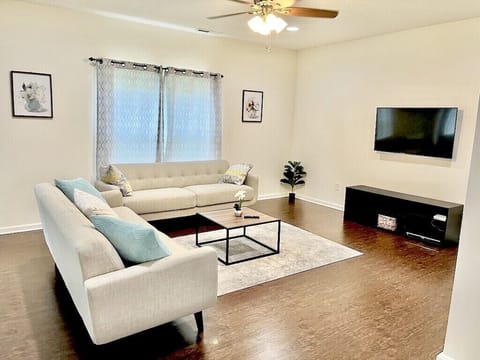 Spacious family room; smart tv