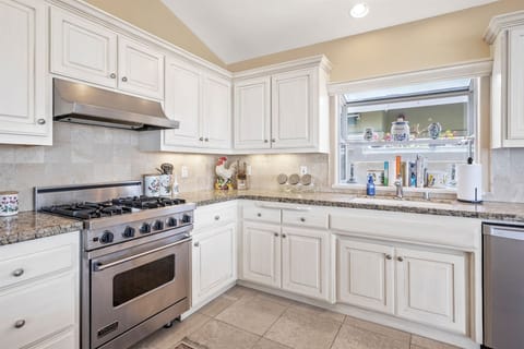 The chefs of the group will love this well equipped kitchen