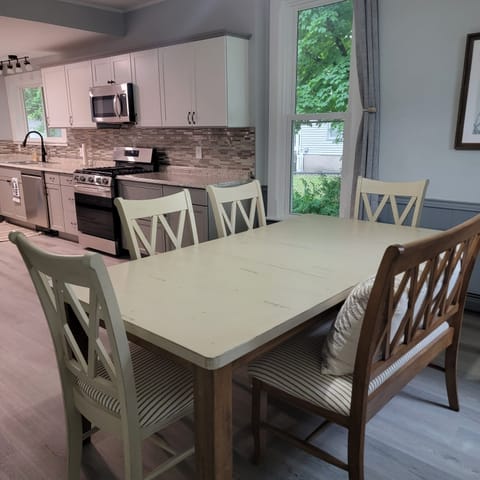 Dining table seats 6