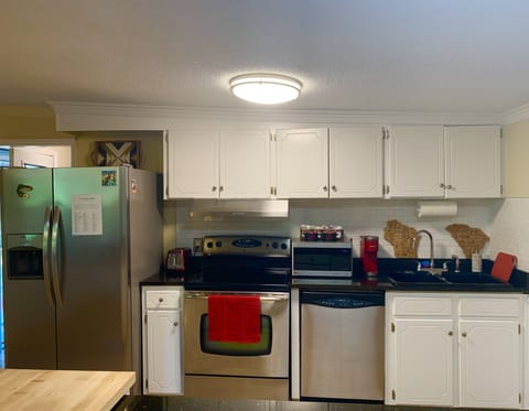 Fridge, stove, microwave & dishwasher