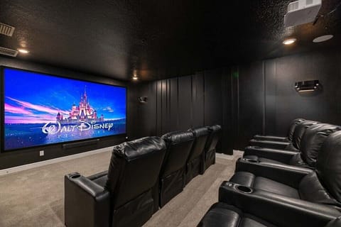 Private Cinema