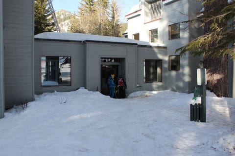 Skiers' Entry from Sunnyside ski trail