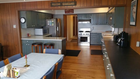 Dining Room to Kitchen