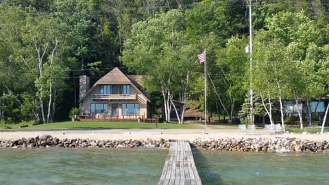 Lakeview of Cottage (1)