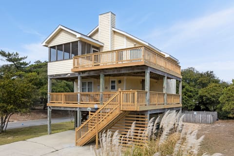 OSJ16: Beach Happy | Front Exterior