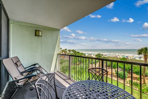 Welcome to Carolina Dunes 204!
