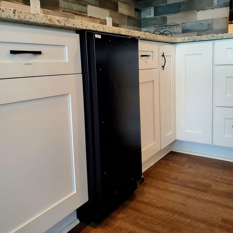 Ice machine that makes up to 25lbs of ice a day.