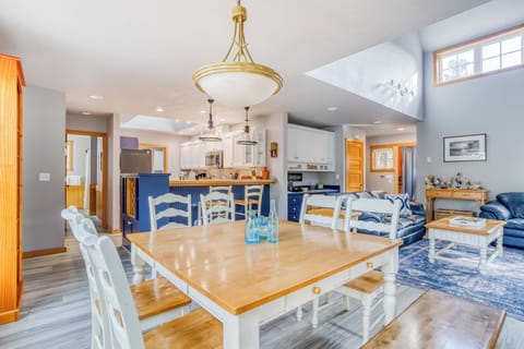 Dining Area with space for comfortable seating