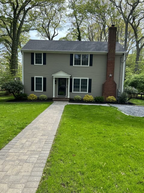 Comfortable home, new paved walkway and ample parking
