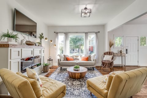 Spacious Living Room with seating for up to 8