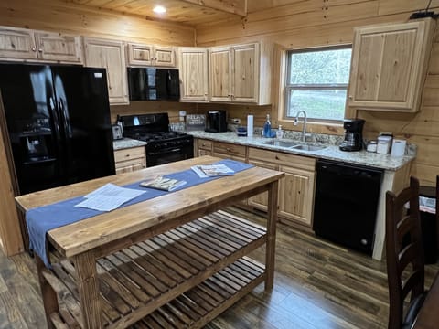 Kitchen with prep table 