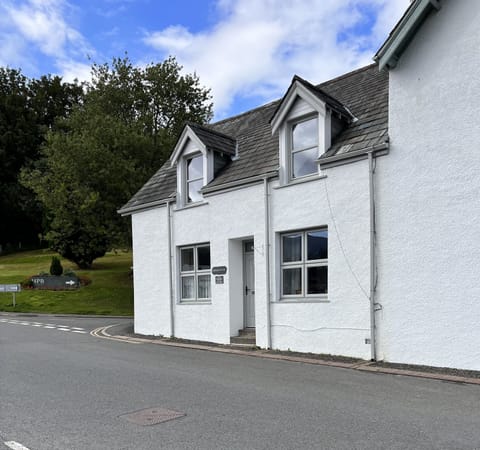 Stanger Cottage is found in the picturesque village of Braithwaite