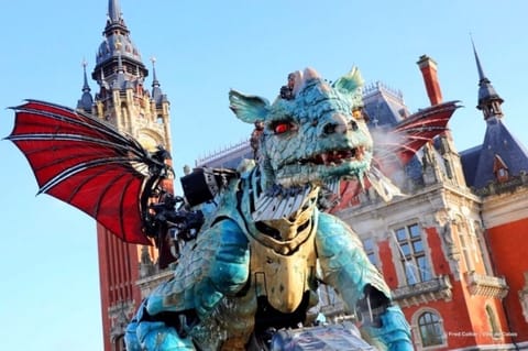 Charming apartment at the foot of the Calais lighthouse Apartment in Calais