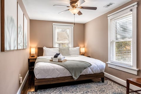 Bedroom 2 - King Bed