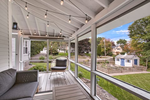 Screened in patio overlooking yard