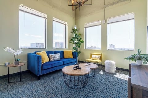 Spacious Living Area 