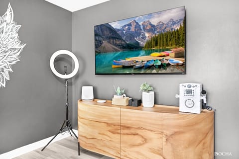 Sing and Take Photos